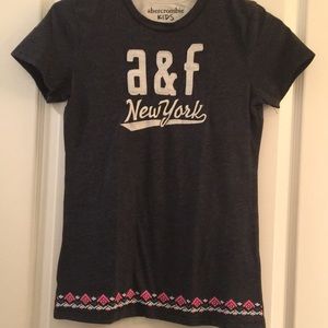 Girl’s shirt